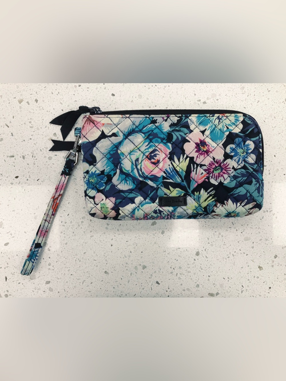 Vera Bradley Quilted Floral Zip Around Organizer Wallet Wristlet Blue Pink